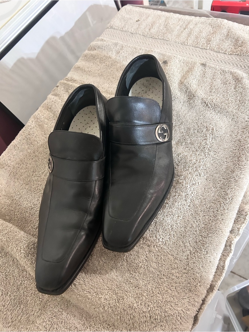Gucci Men's Black Leather Slip-On Dress Shoes
